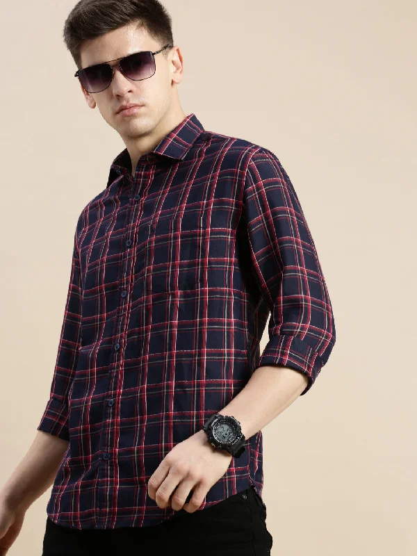 Men's Retro - Style Hawaiian Print Casual Shirts in Bold Patterns for a Tropical VacationMen Spread Collar Checked Navy Blue Shirt Men's Retro - Style Hawaiian Print Casual Shirts in Bold Patterns for a Tropical VacationMen Spread Collar Checked Navy Blue Shirt
