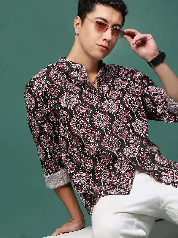 Men's Moisture - Wicking Performance Fabric Casual Shirts for Outdoor ActivitiesMen Green Graphic Slim Fit Shirt Men's Moisture - Wicking Performance Fabric Casual Shirts for Outdoor ActivitiesMen Green Graphic Slim Fit Shirt