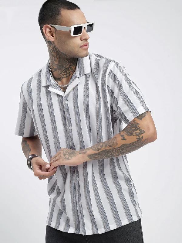 Men's Retro - Style Hawaiian Print Casual Shirts in Bold Patterns for a Tropical VacationMen Striped Grey Relaxed Fit Shirt Men's Retro - Style Hawaiian Print Casual Shirts in Bold Patterns for a Tropical VacationMen Striped Grey Relaxed Fit Shirt