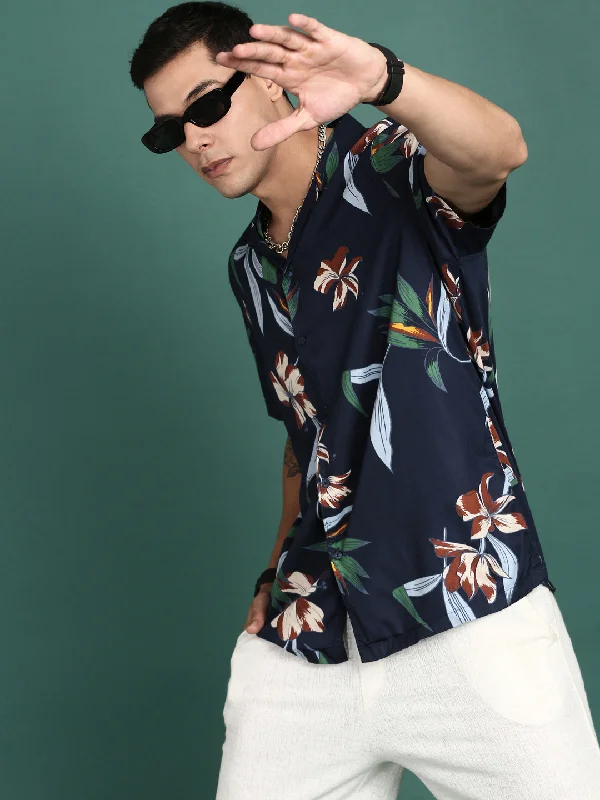 Men's Two - Tone Contrast Panel Casual Shirts in White and Navy for a Stylish and Eye - Catching DesignMen Cuban Collar Floral Navy Blue Relaxed Fit Shirt Men's Two - Tone Contrast Panel Casual Shirts in White and Navy for a Stylish and Eye - Catching DesignMen Cuban Collar Floral Navy Blue Relaxed Fit Shirt