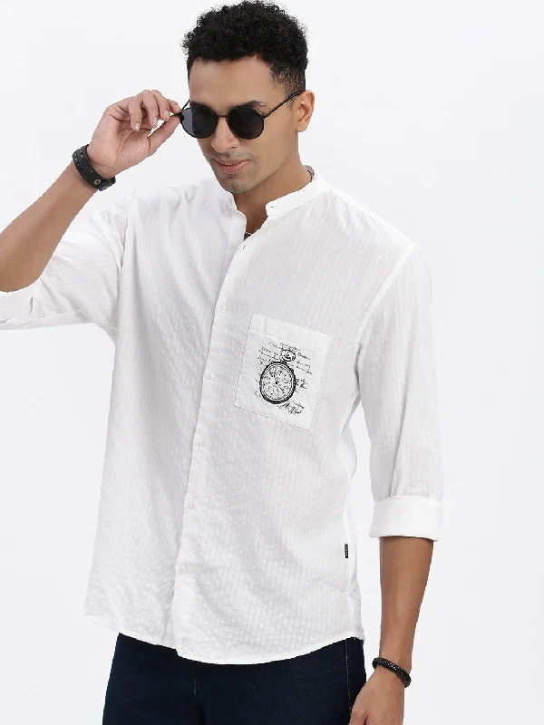 Men's Thermal - Lined Casual Shirts in Black for Added Warmth in Cold WeatherMen White Solid Slim Fit Shirt Men's Thermal - Lined Casual Shirts in Black for Added Warmth in Cold WeatherMen White Solid Slim Fit Shirt