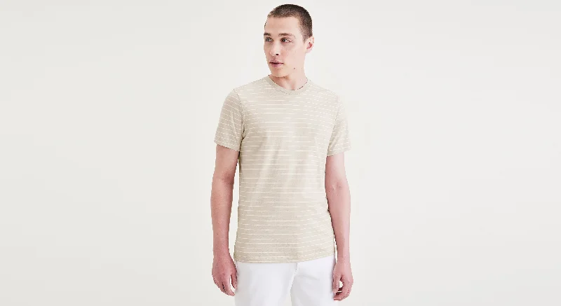 Men's Embroidered Detail Casual Shirts in Beige for a Touch of EleganceCrewneck Tee, Slim Fit Men's Embroidered Detail Casual Shirts in Beige for a Touch of EleganceCrewneck Tee, Slim Fit