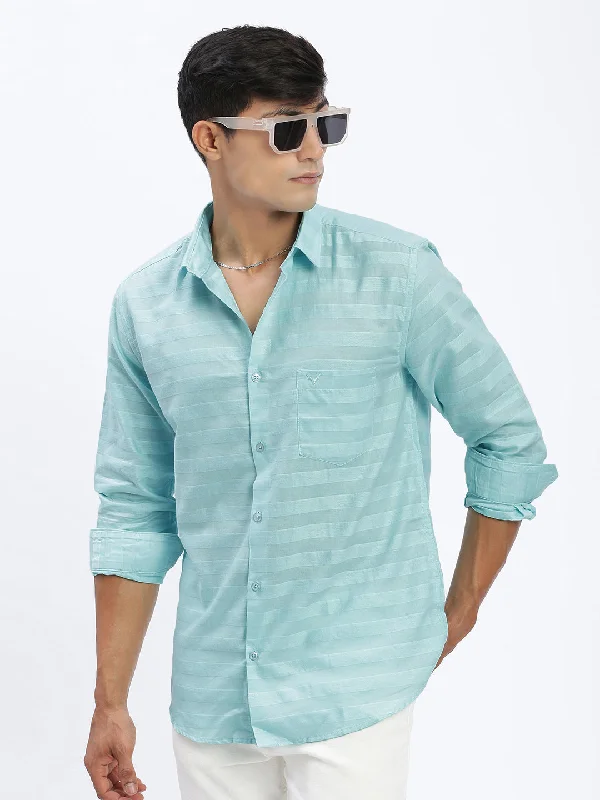 Men's Two - Tone Contrast Panel Casual Shirts in White and Navy for a Stylish and Eye - Catching DesignMen Solid Blue Slim Fit Shirt Men's Two - Tone Contrast Panel Casual Shirts in White and Navy for a Stylish and Eye - Catching DesignMen Solid Blue Slim Fit Shirt