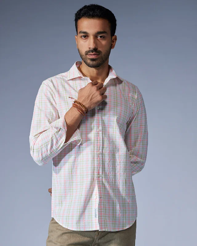 Men's Wrinkle - Resistant Polyester Blend Casual Shirts for Easy Travel and MaintenanceSeersucker Checked Shirt - Pink & Green Men's Wrinkle - Resistant Polyester Blend Casual Shirts for Easy Travel and MaintenanceSeersucker Checked Shirt - Pink & Green