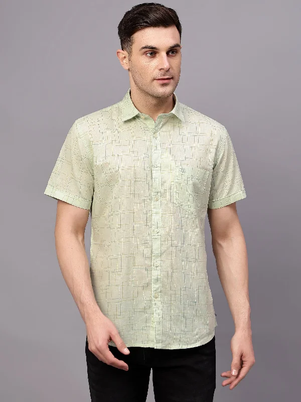 Men's Shearling - Lined Collar Casual Shirts in Brown for a Rustic and Warm AppealMen's Light Green Casual Geometric Print Half sleeve Shirt Men's Shearling - Lined Collar Casual Shirts in Brown for a Rustic and Warm AppealMen's Light Green Casual Geometric Print Half sleeve Shirt