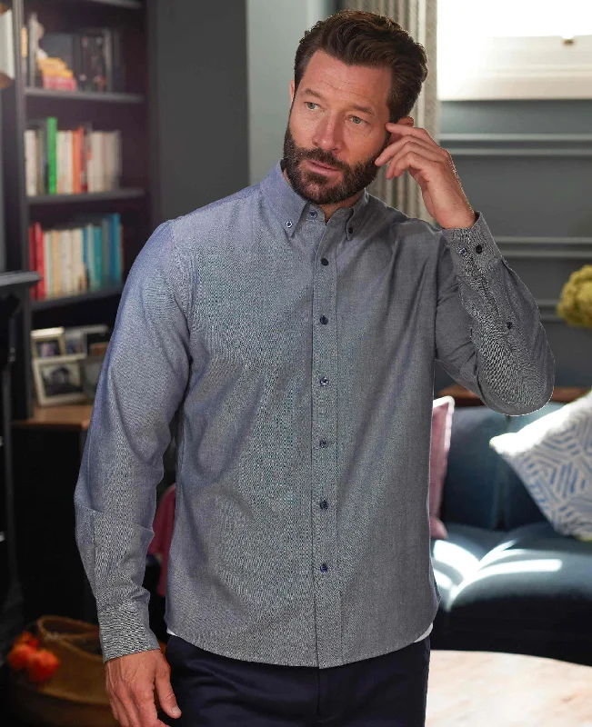 Men's Thermal - Lined Casual Shirts in Black for Added Warmth in Cold WeatherNavy Slim Fit Chambray Oxford Shirt Men's Thermal - Lined Casual Shirts in Black for Added Warmth in Cold WeatherNavy Slim Fit Chambray Oxford Shirt