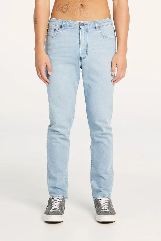 Men's Colored Jeans in Burgundy for a Bold and Fashion - Forward LookR3 Slim Straight Jean Timeless Blue Men's Colored Jeans in Burgundy for a Bold and Fashion - Forward LookR3 Slim Straight Jean Timeless Blue