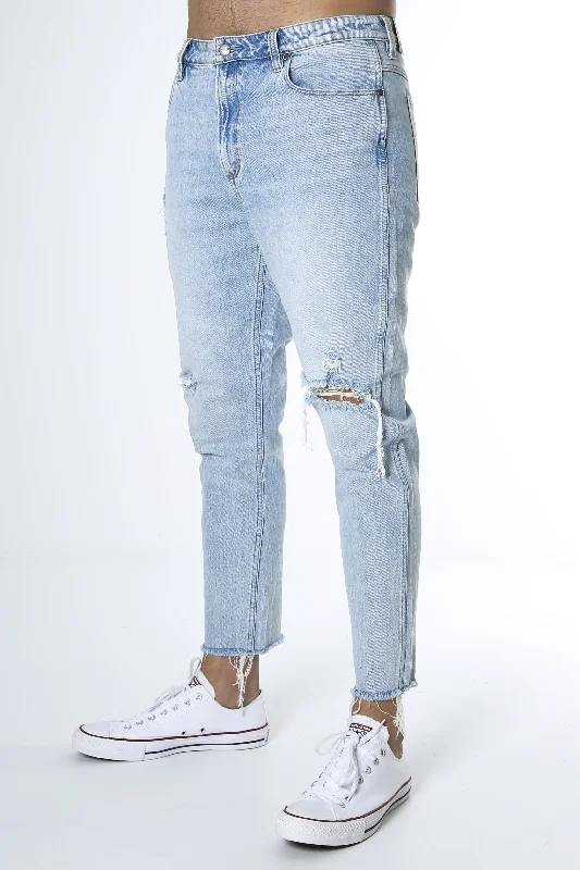 Men's Cargo Jeans with Multiple Pockets for a Practical and Outdoor - Friendly LookSid Slim Jean Dando Blues Men's Cargo Jeans with Multiple Pockets for a Practical and Outdoor - Friendly LookSid Slim Jean Dando Blues
