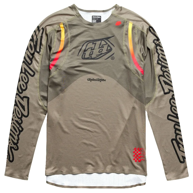 Men's Cycling Jerseys with Reflective Stripes for Safe and Stylish Rides at NightSprint Ultra Jersey Pinned Olive Men's Cycling Jerseys with Reflective Stripes for Safe and Stylish Rides at NightSprint Ultra Jersey Pinned Olive