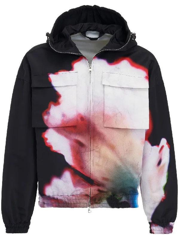 Men coats with a quilted pattern for added texture and warmthAlexander Mcqueen Men's Coats Men coats with a quilted pattern for added texture and warmthAlexander Mcqueen Men's Coats