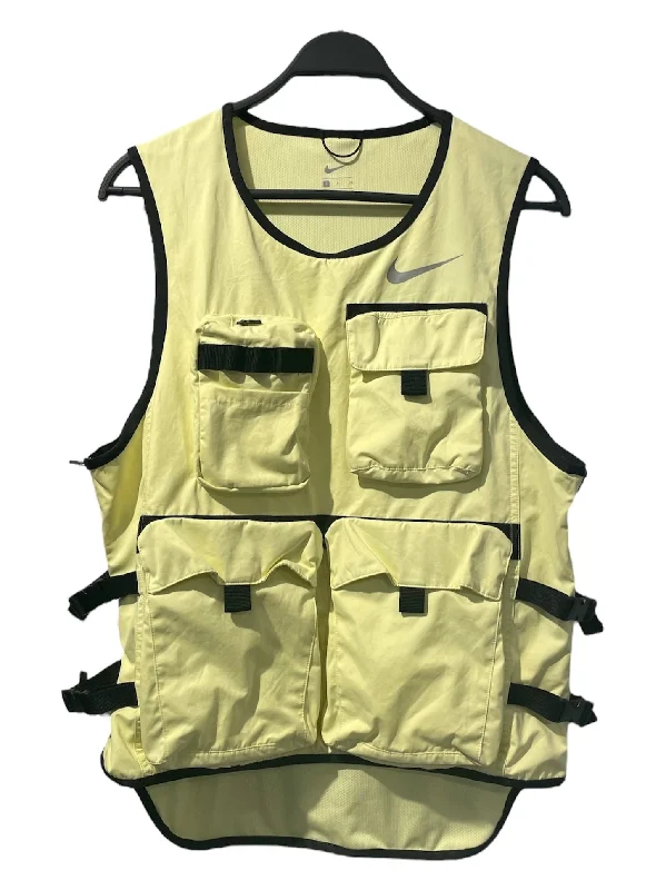 Linen men vest in earthy tones for a summer beach vibeLinen men vest in earthy tones for a summer beach vibeNIKE/Vest/L/IVR/ Linen men vest in earthy tones for a summer beach vibeLinen men vest in earthy tones for a summer beach vibeNIKE/Vest/L/IVR/