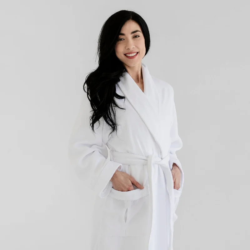 Men's robes with a lightweight shell​Ultimate Luxury Plush Spa Robe - White