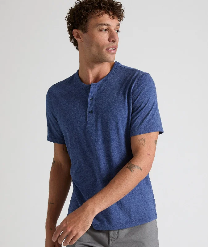 Men's budget - friendly basic polo shirts in multiple colorsUltrasoft Short-Sleeve Henley Men's budget - friendly basic polo shirts in multiple colorsUltrasoft Short-Sleeve Henley