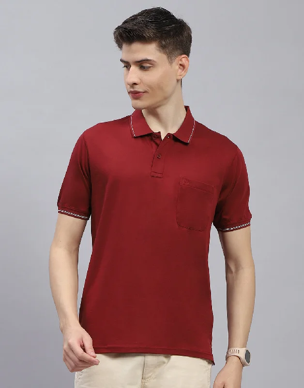 Men's ribbed cuffs and hem polo shirts for a textured lookMen Maroon Solid Polo Collar Half Sleeve T-Shirt Men's ribbed cuffs and hem polo shirts for a textured lookMen Maroon Solid Polo Collar Half Sleeve T-Shirt