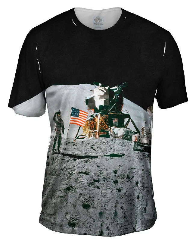Men's tie - dye t - shirts with a bohemian styleApollo 15 Flag On Moon Space