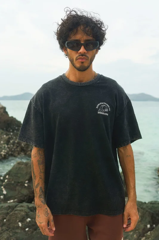 Men's smart - casual checkered t - shirts for semi - formal occasionsBlack Premium Heavyweight Faded Oversized T-shirt