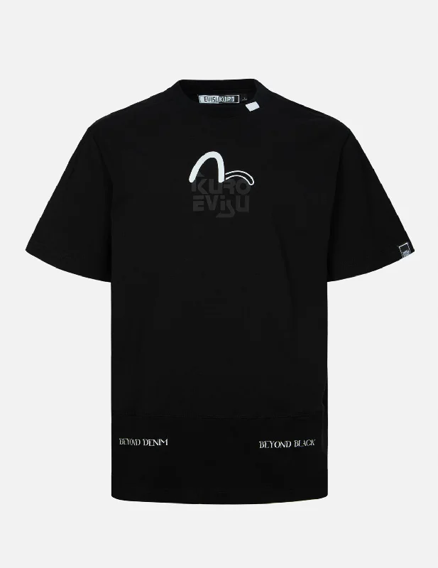Men's v - neck muscle t - shirts for a body - building aestheticMulti Logos and Overlock Stitching Regular Fit T-shirt Men's v - neck muscle t - shirts for a body - building aestheticMulti Logos and Overlock Stitching Regular Fit T-shirt