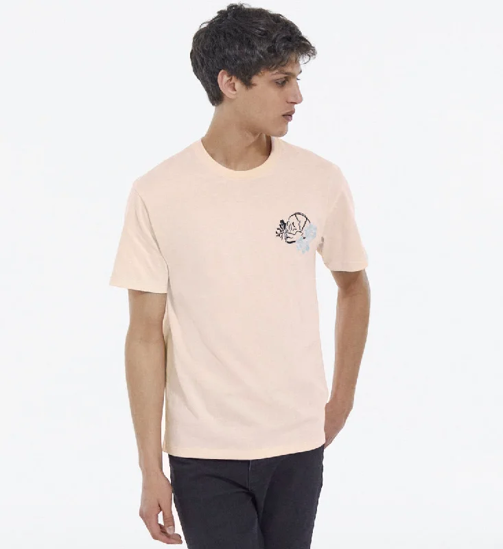 Men's plus - size pocket t - shirts with a classic lookPink Printed T-shirt With Skull And Flowers Men's plus - size pocket t - shirts with a classic lookPink Printed T-shirt With Skull And Flowers
