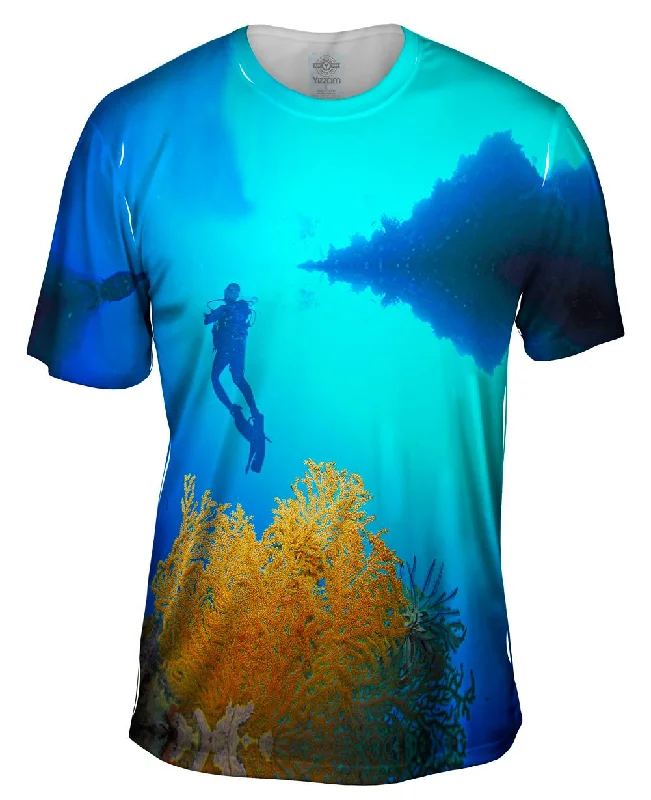 Men's thermal t - shirts with a high - neck design for cold weatherReef Forests Palau Underwater Men's thermal t - shirts with a high - neck design for cold weatherReef Forests Palau Underwater